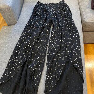 URBAN OUTFITTERS Flowy Pants